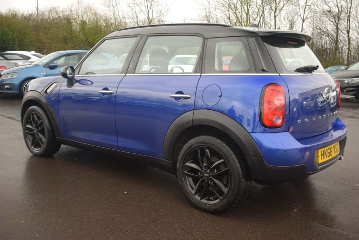 Mini Countryman 1.6 Cooper D (Chili) 5dr SUV Diesel Blue