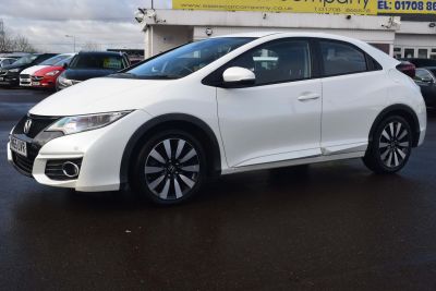 Honda Civic 1.8 i-VTEC SE Plus (s/s) 5dr Hatchback Petrol WhiteHonda Civic 1.8 i-VTEC SE Plus (s/s) 5dr Hatchback Petrol White at Motor Finance 4u Tunbridge Wells