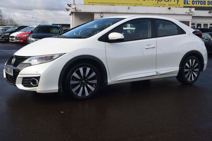 Honda Civic 1.8 i-VTEC SE Plus (s/s) 5dr Hatchback Petrol White