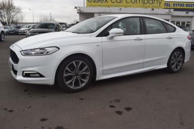 Ford Mondeo 2.0 TDCi ST-Line (s/s) 5dr Hatchback Diesel WhiteFord Mondeo 2.0 TDCi ST-Line (s/s) 5dr Hatchback Diesel White at Motor Finance 4u Tunbridge Wells