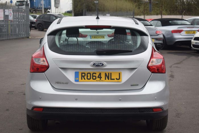 Ford Focus 1.0 EcoBoost Zetec (s/s) 5dr Hatchback Petrol Silver