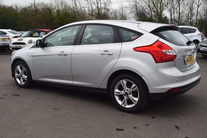 Ford Focus 1.0 EcoBoost Zetec (s/s) 5dr Hatchback Petrol Silver