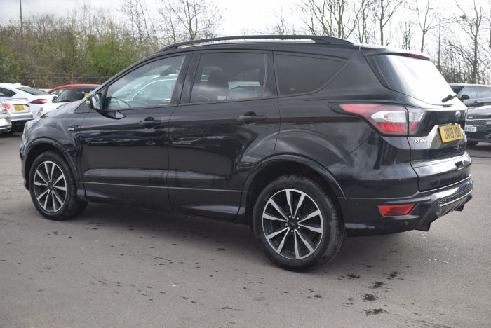 Ford Kuga 1.5T EcoBoost ST-Line (s/s) 5dr SUV Petrol Black