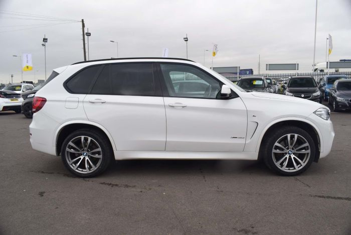 BMW X5 3.0 30d M Sport Auto xDrive (s/s) 5dr SUV Diesel White