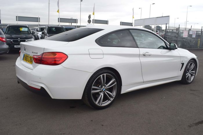 BMW 4 Series 2.0 428i M Sport 2dr Auto Coupe Petrol White