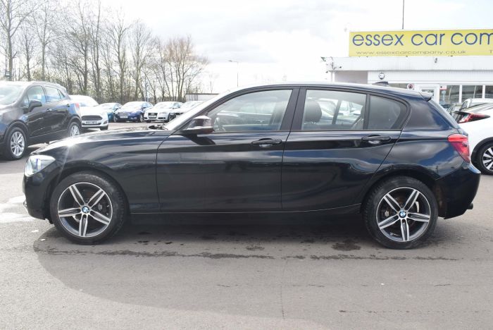 BMW 1 Series 2.0 116d Sport Sports Hatch (s/s) 5dr Hatchback Diesel Black