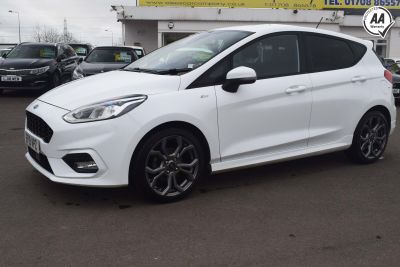 Ford Fiesta 1.0T EcoBoost ST-Line (s/s) 5dr Hatchback Petrol WhiteFord Fiesta 1.0T EcoBoost ST-Line (s/s) 5dr Hatchback Petrol White at Motor Finance 4u Tunbridge Wells