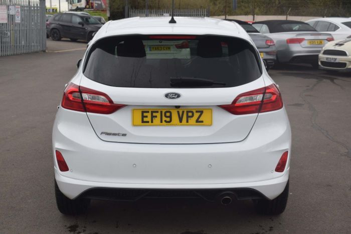 Ford Fiesta 1.0T EcoBoost ST-Line (s/s) 5dr Hatchback Petrol White