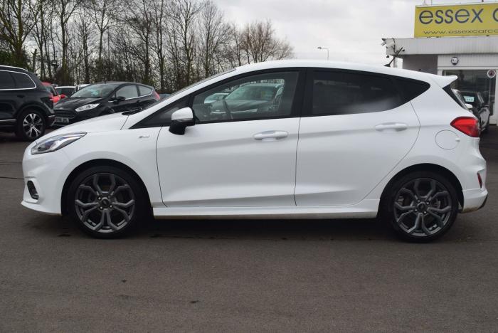 Ford Fiesta 1.0T EcoBoost ST-Line (s/s) 5dr Hatchback Petrol White