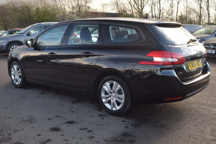 Peugeot 308 SW 1.6 BlueHDi Active EAT6 (s/s) 5dr Auto Estate Diesel Black