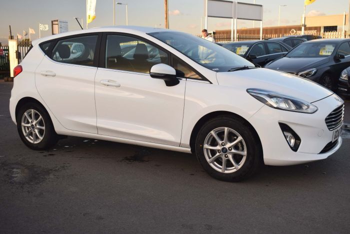 Ford Fiesta 1.5 TDCi Zetec (s/s) 5dr Hatchback Diesel White