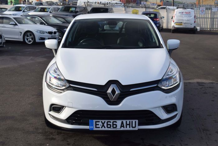 Renault Clio 1.5 dCi Dynamique S Nav EDC (s/s) 5dr Auto Hatchback Diesel White