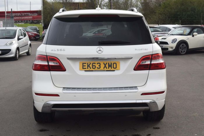 Mercedes-Benz M Class 3.0 ML350 CDI BlueTEC AMG Sport 7G-Tronic Plus 5dr Auto SUV Diesel White