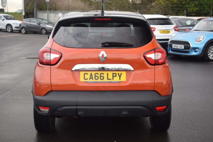 Renault Captur 0.9 TCe ENERGY Dynamique S Nav (s/s) 5dr SUV Petrol Orange