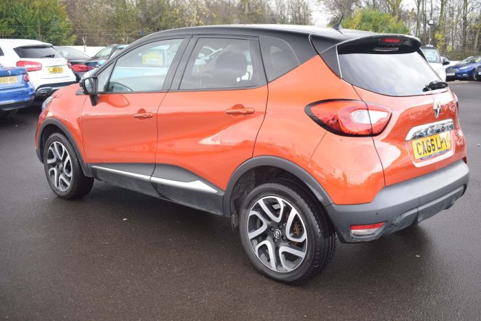 Renault Captur 0.9 TCe ENERGY Dynamique S Nav (s/s) 5dr SUV Petrol Orange