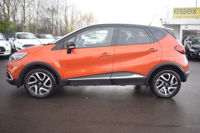 Renault Captur 0.9 TCe ENERGY Dynamique S Nav (s/s) 5dr SUV Petrol Orange