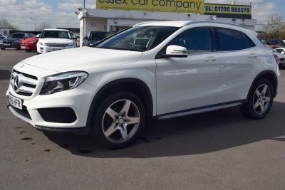 Mercedes-Benz GLA Class 2.1 GLA200 AMG Line 7G-DCT (s/s) 5dr Auto SUV Diesel WhiteMercedes-Benz GLA Class 2.1 GLA200 AMG Line 7G-DCT (s/s) 5dr Auto SUV Diesel White at Motor Finance 4u Tunbridge Wells