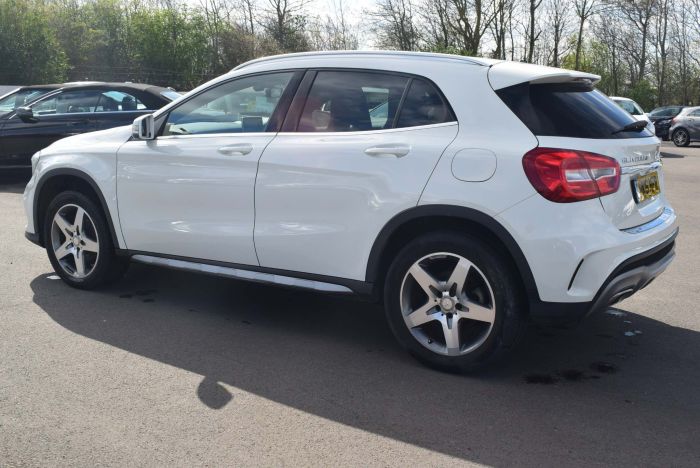 Mercedes-Benz GLA Class 2.1 GLA200 AMG Line 7G-DCT (s/s) 5dr Auto SUV Diesel White