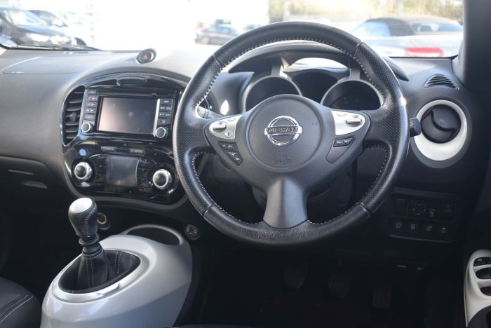 Nissan Juke 1.2 DIG-T Tekna (s/s) 5dr SUV Petrol Grey