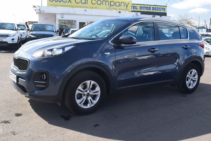 Kia Sportage 1.7 CRDi 1 (s/s) 5dr SUV Diesel Blue