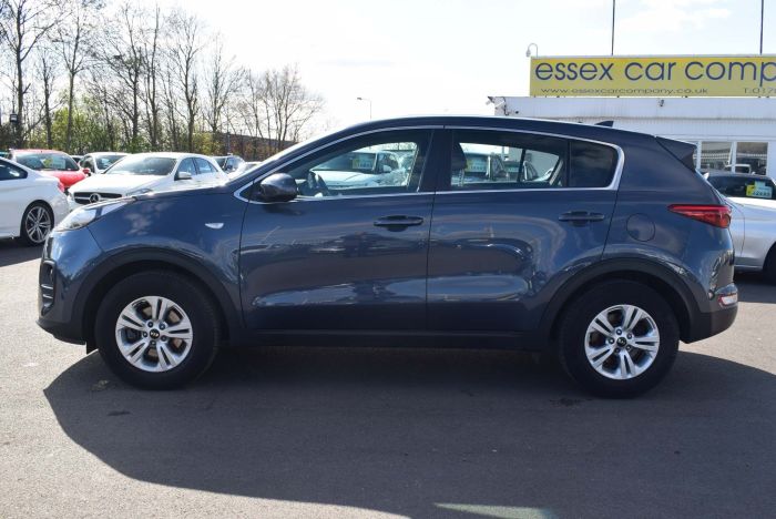 Kia Sportage 1.7 CRDi 1 (s/s) 5dr SUV Diesel Blue