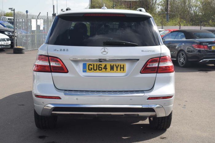 Mercedes-Benz M Class 2.1 ML250 CDI BlueTEC AMG Line (Premium) 7G-Tronic Plus 4x4 5dr Auto SUV Diesel Silver