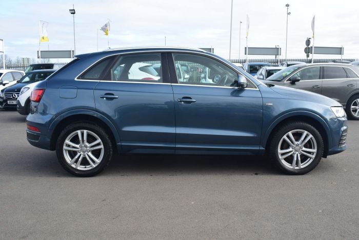 Audi Q3 2.0 TDI S line (s/s) 5dr SUV Diesel Blue