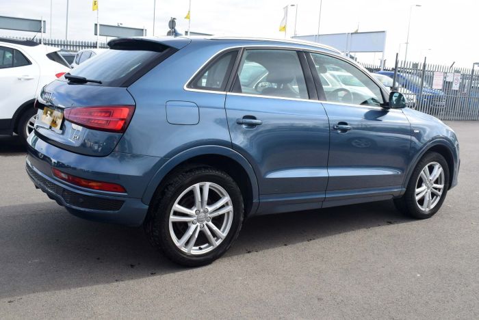 Audi Q3 2.0 TDI S line (s/s) 5dr SUV Diesel Blue