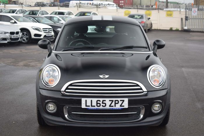 Mini Coupe 1.6 Cooper 2dr Coupe Petrol Black