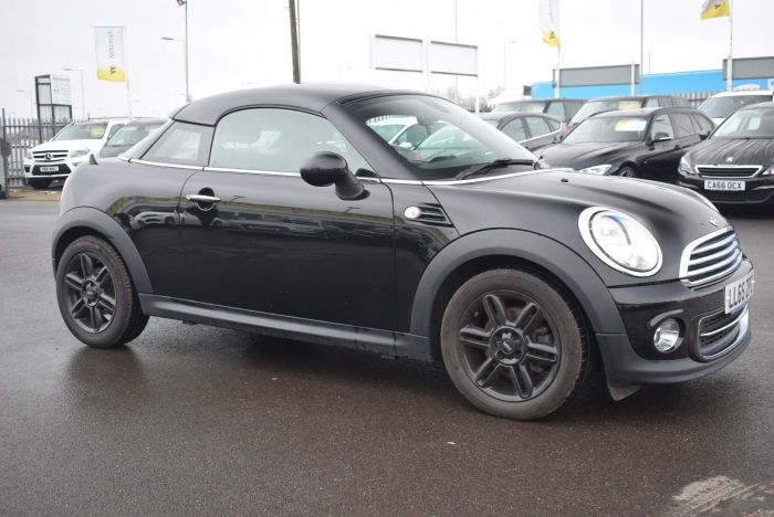 Mini Coupe 1.6 Cooper 2dr Coupe Petrol Black