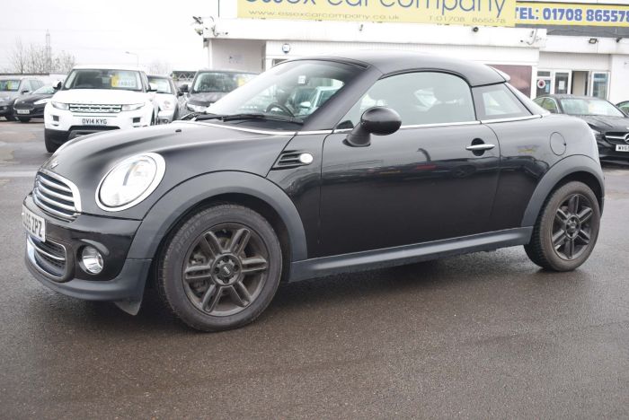 Mini Coupe 1.6 Cooper 2dr Coupe Petrol Black