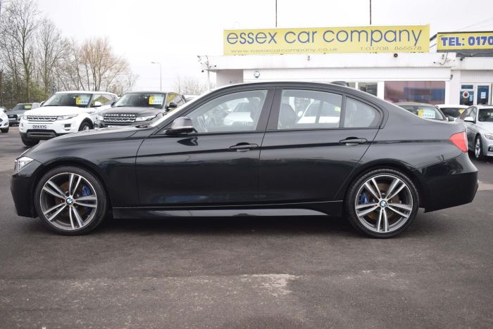 BMW 3 Series 2.0 318d M Sport (s/s) 4dr Saloon Diesel Black