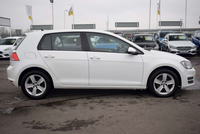 Volkswagen Golf 1.6 TDI BlueMotion Tech Match Edition DSG (s/s) 5dr Auto Hatchback Diesel