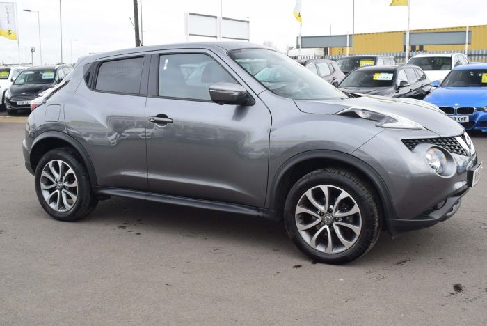 Nissan Juke 1.2 DIG-T Tekna (s/s) 5dr SUV Petrol Grey