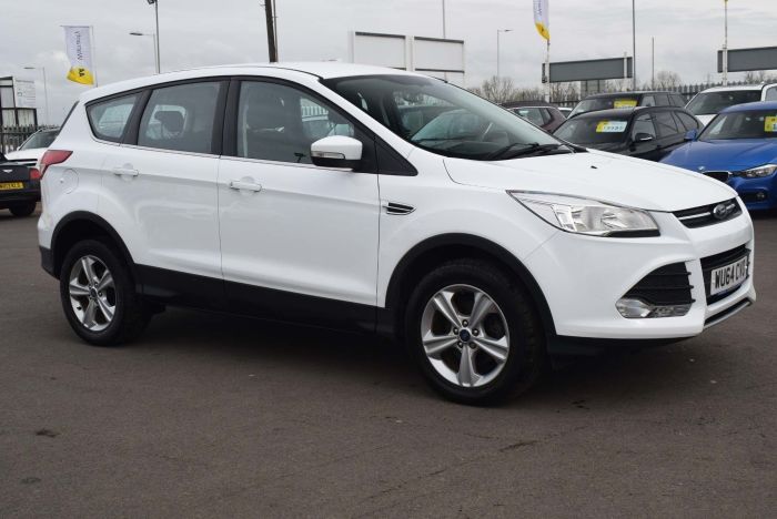 Ford Kuga 1.6 EcoBoost Zetec (s/s) 5dr SUV Petrol White