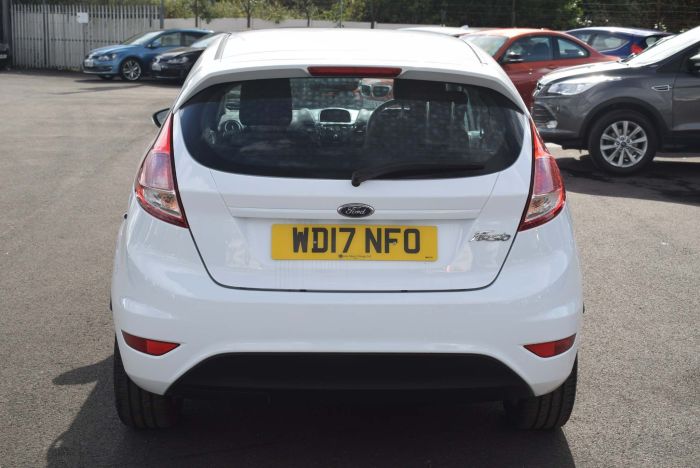 Ford Fiesta 1.25 Zetec 3dr Hatchback Petrol White