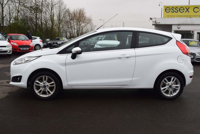 Ford Fiesta 1.25 Zetec 3dr Hatchback Petrol White