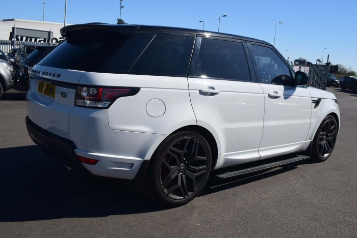 Land Rover Range Rover Sport 3.0 SD V6 Autobiography Dynamic 4X4 (s/s) 5dr SUV Diesel White