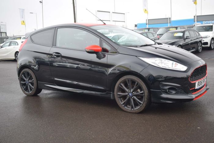 Ford Fiesta 1.0 T EcoBoost Zetec S Black Edition (s/s) 3dr Hatchback Petrol Black