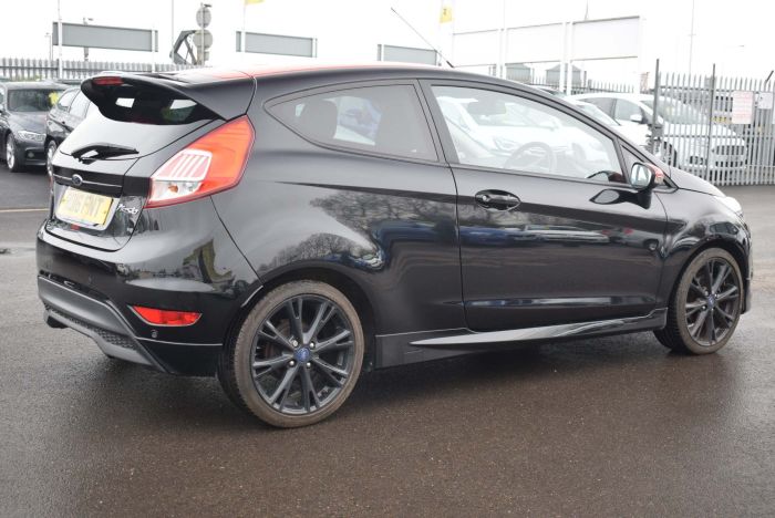 Ford Fiesta 1.0 T EcoBoost Zetec S Black Edition (s/s) 3dr Hatchback Petrol Black