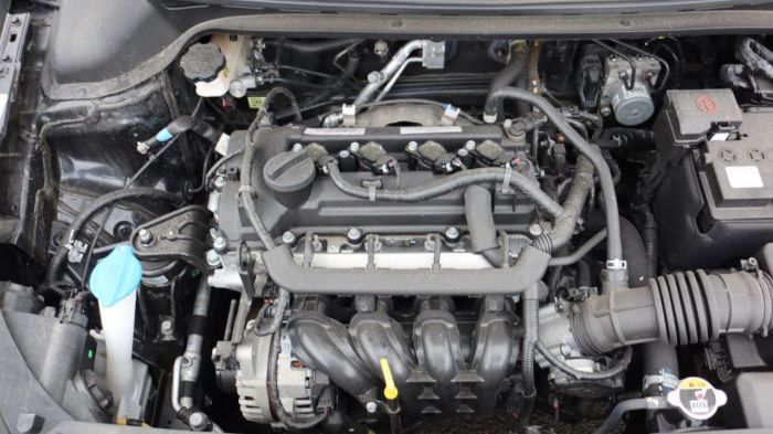 Hyundai i20 1.2 MPI SE 5d 83 BHP Hatchback Petrol BLACK