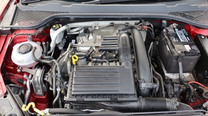 SEAT Leon 1.4 TSI FR TECHNOLOGY 5d 124 BHP Hatchback Petrol RED