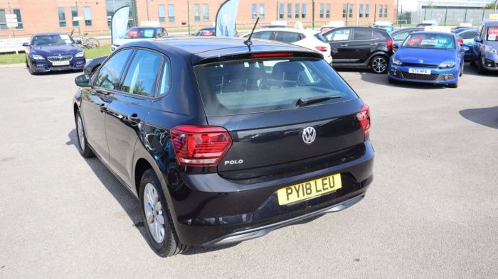 Volkswagen Polo 1.0 SE 5d 65 BHP Hatchback Petrol BLACK