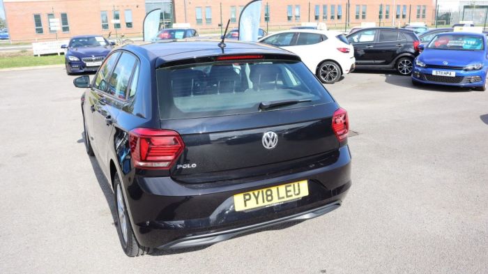 Volkswagen Polo 1.0 SE 5d 65 BHP Hatchback Petrol BLACK