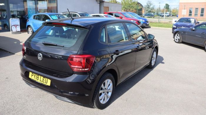 Volkswagen Polo 1.0 SE 5d 65 BHP Hatchback Petrol BLACK