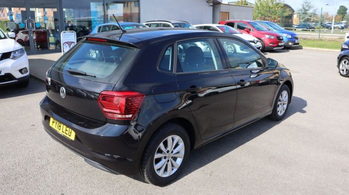 Volkswagen Polo 1.0 SE 5d 65 BHP Hatchback Petrol BLACK