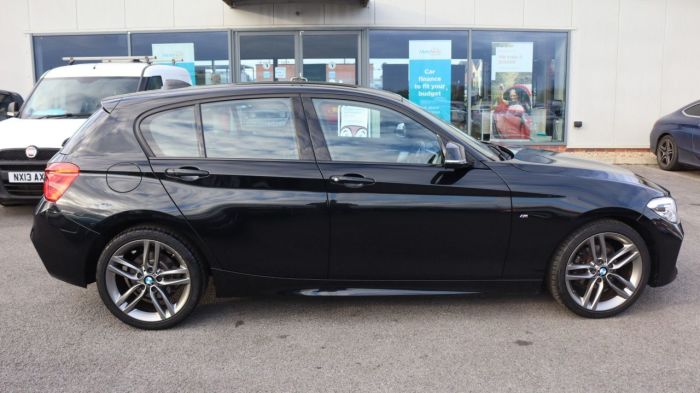 BMW 1 Series 1.5 116D M SPORT 5d 114 BHP Hatchback Diesel BLACK