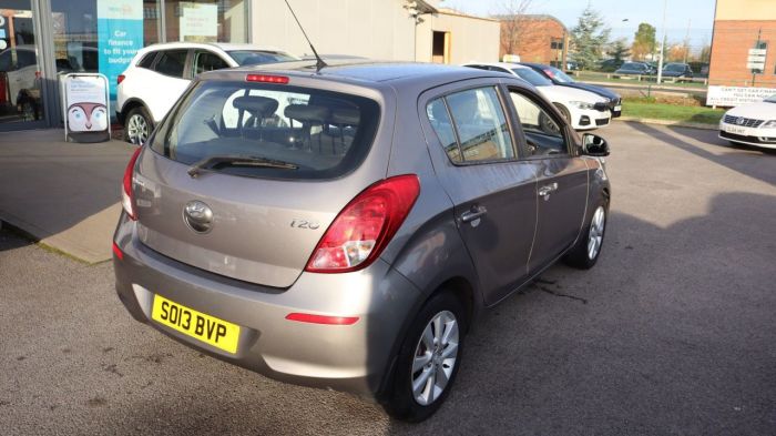 Hyundai i20 1.2 ACTIVE 5d 84 BHP Hatchback Petrol GREY