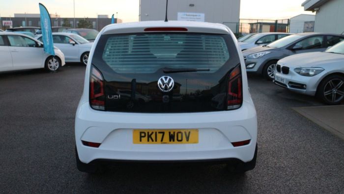 Volkswagen Up 1.0 MOVE UP 5d 60 BHP Hatchback Petrol WHITE