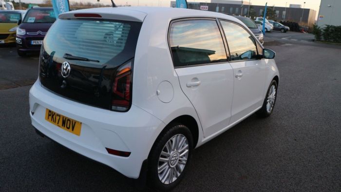 Volkswagen Up 1.0 MOVE UP 5d 60 BHP Hatchback Petrol WHITE